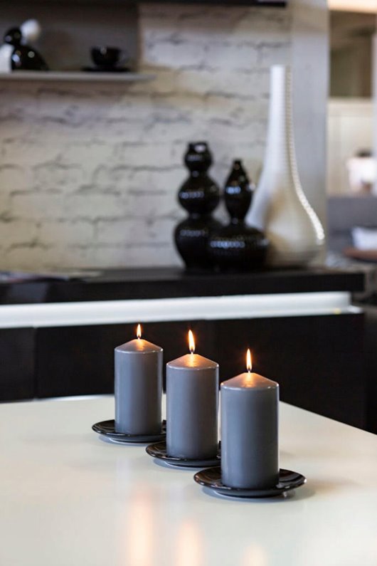 Świeca parafinowa Bezzapachowa Aura Bispol ecru 80/150