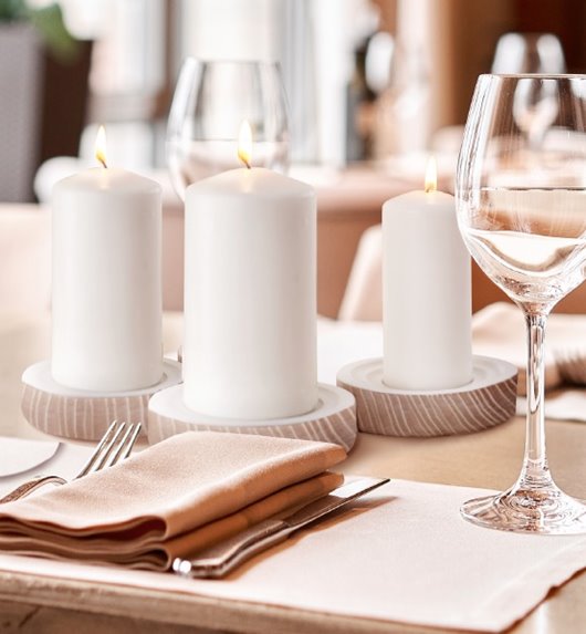 Świeca parafinowa Bezzapachowa Aura Bispol biała 60/150