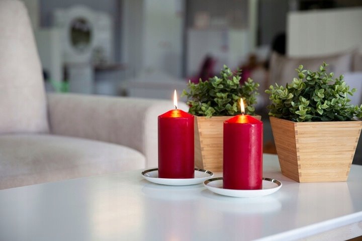 Świeca tradycyjna parafinowa walec BISPOL Aura 38H 12CM SW60/120 CZERWONA