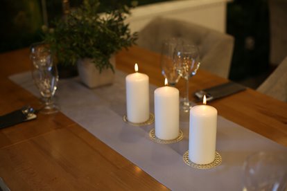 Świeca tradycyjna parafinowa Bezzapachowa Aura 1 szt.7cm*15cm