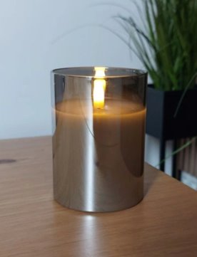 SZKLANA ŚWIECA LED Z TIMEREM 10 CM OZDOBA ŚWIECZKA Z EFEKTEM PŁOMIENIA